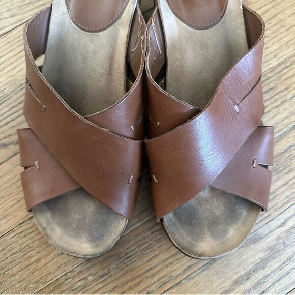 G.H. Bass & Co. MaryAnn Tan Wedge Sandals Size 9.5 - Picture 2 of 8